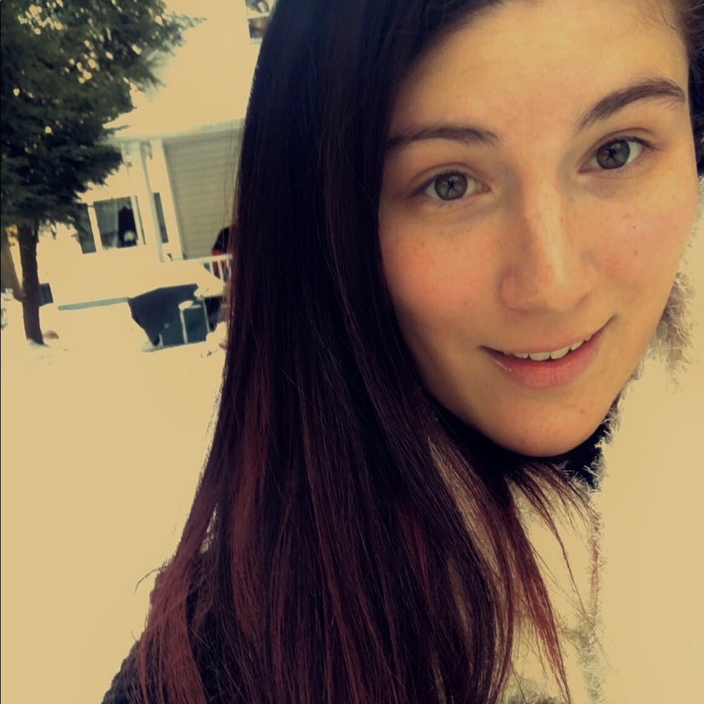 Meet your Posher, Lucia